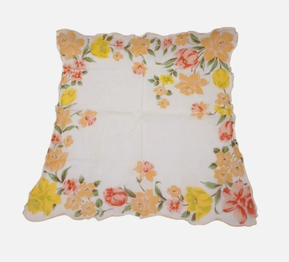 VTG Hankie White Handkerchief Yellow Daffodils Spring Floral Women 12x14 Cottage
